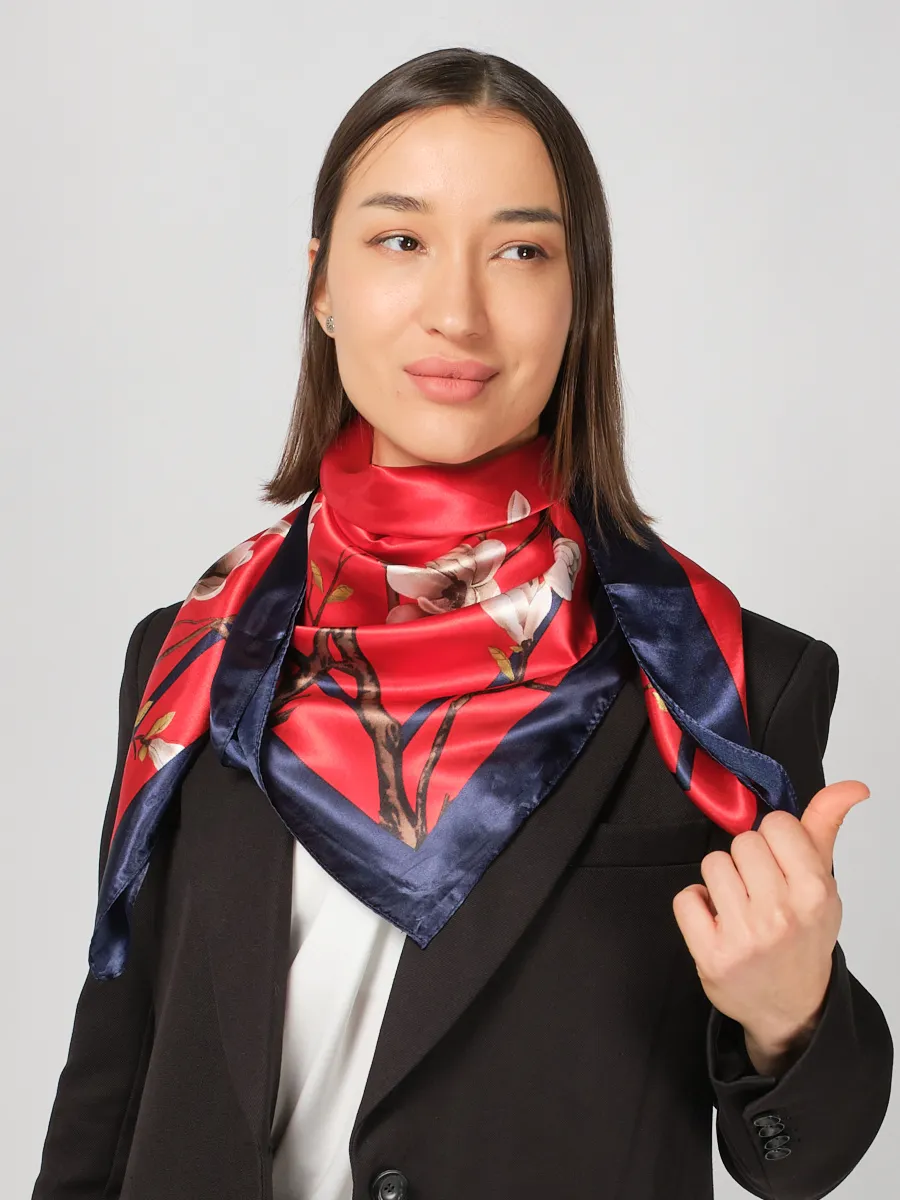 Foulard Carré 90 "Magnolia Rouge"