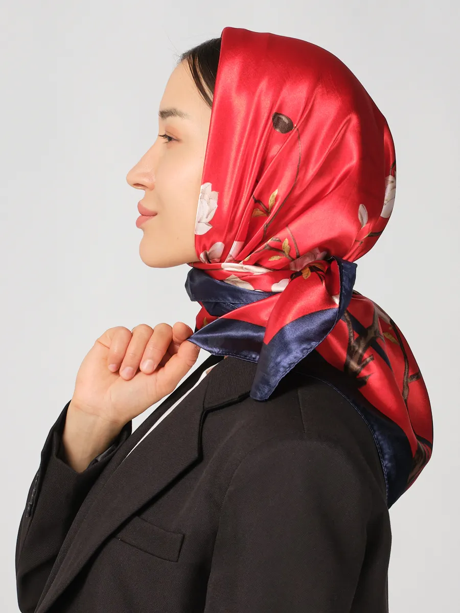 Foulard Carré 90 "Magnolia Rouge"