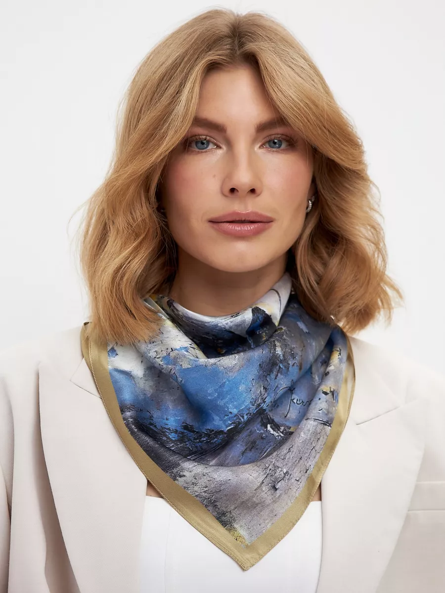 Foulard Carré 53 "Danse de Lumière" 100% Soie