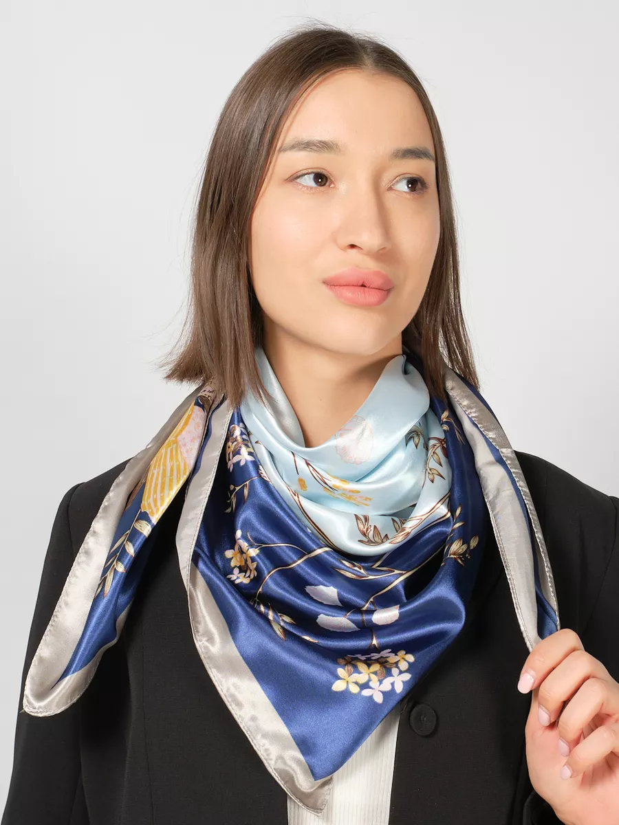 Foulard Carré 90 "Éclat Nocturne"