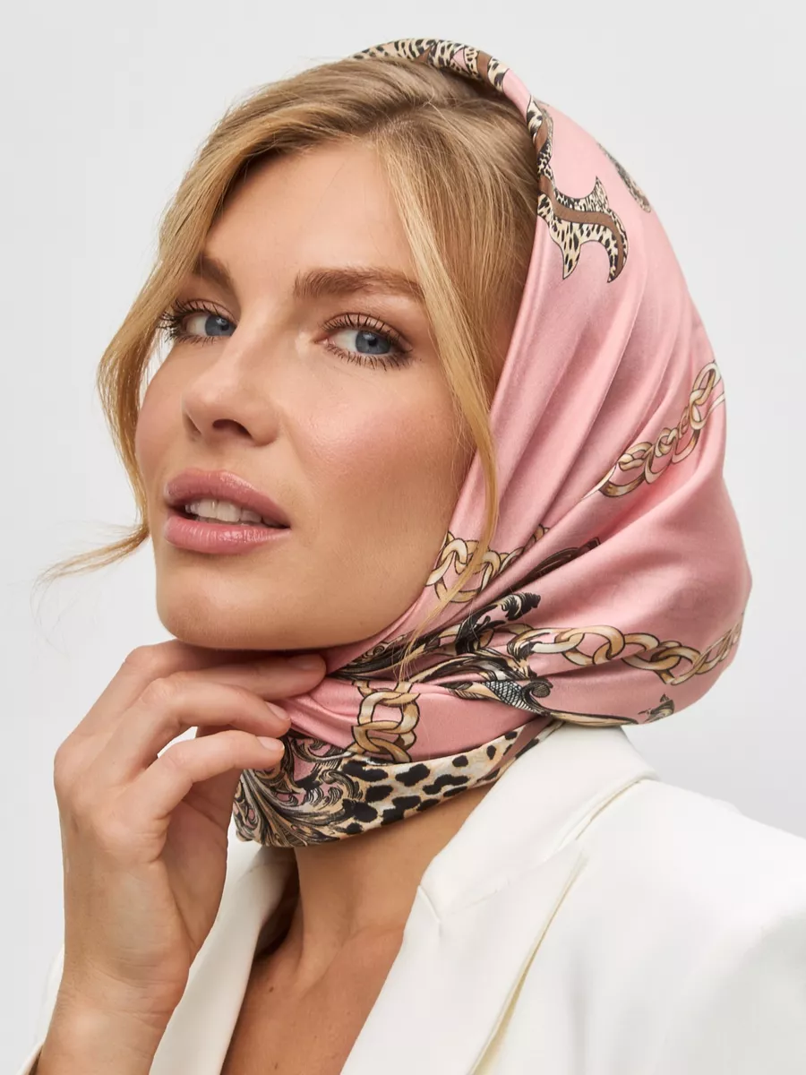 Foulard Carré 90 "Rose Sauvage"